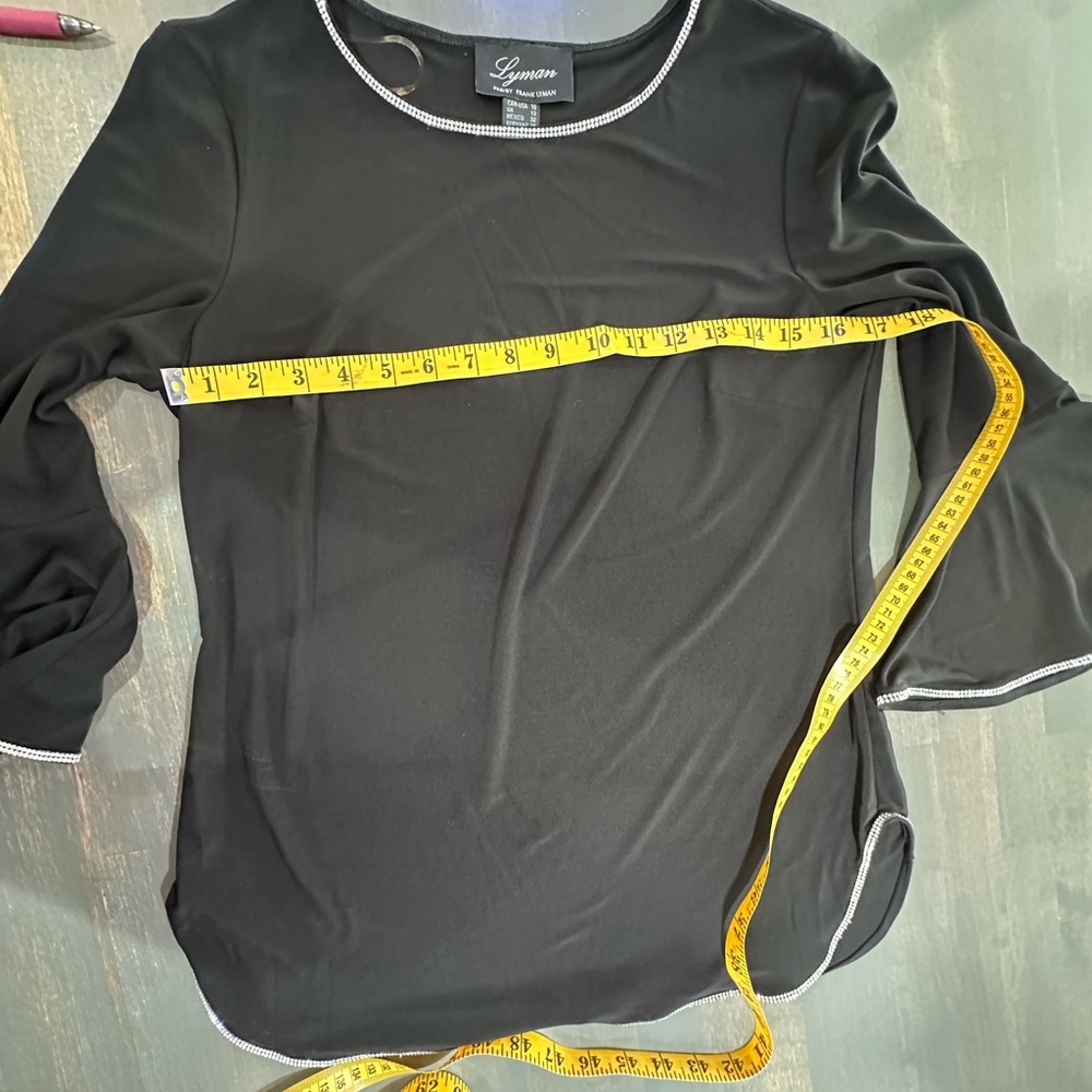 Gorgeous Frank Lyman Design Black Top with Flared Rhinestone Edged Sleeves Sz 10 - Picture 5 of 11